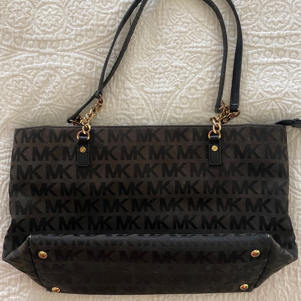 2 Michael Kors Tote bags